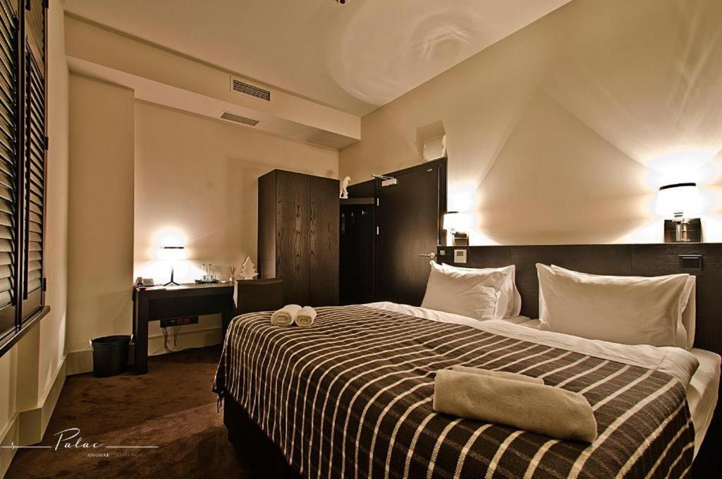 Hotel Palac Jugowice Walbrzych Ngoại thất bức ảnh