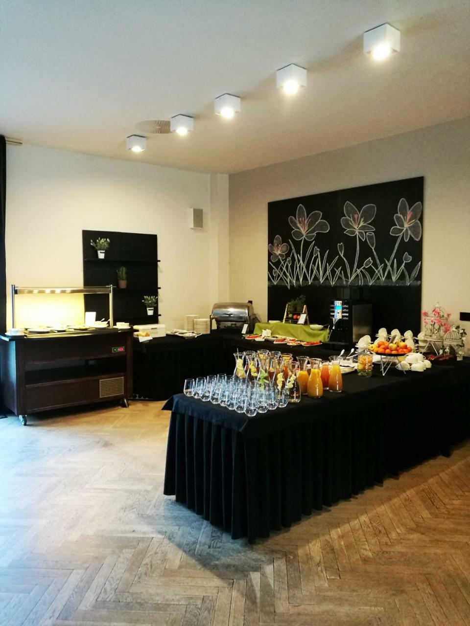 Hotel Palac Jugowice Walbrzych Ngoại thất bức ảnh